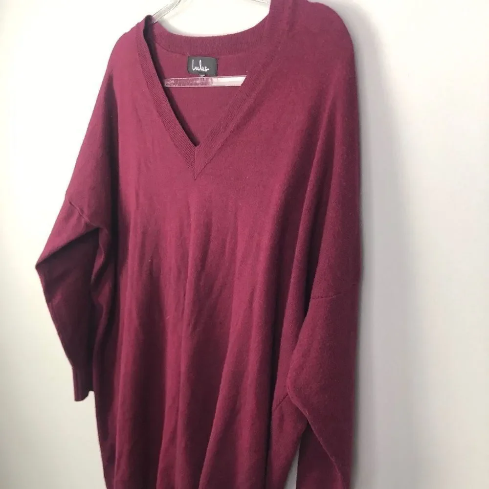 LULU’S | V-Neck Oversized Sweater Burgundy Women’s Size S/M